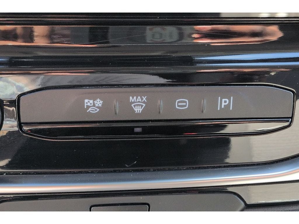 2024 Ford Transit Passenger Wagon XL