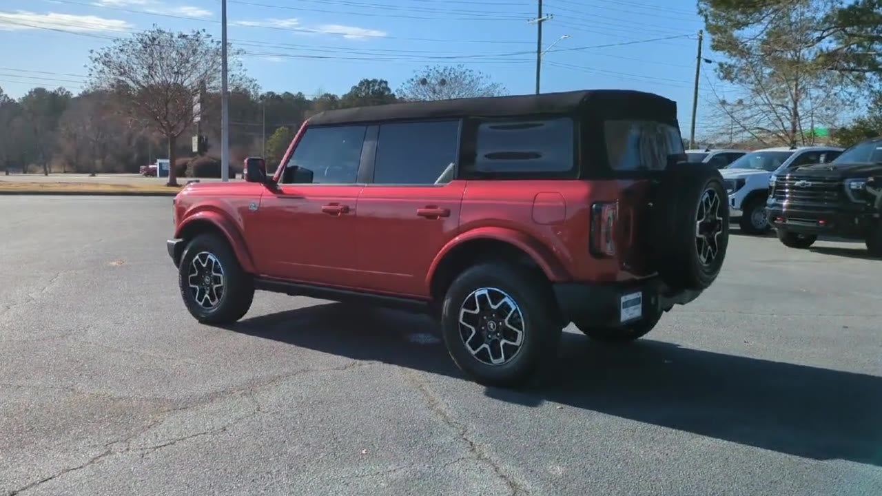 2023 Ford Bronco Base