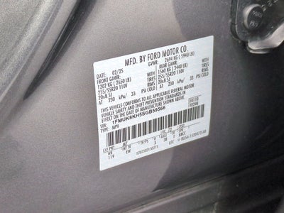 2025 Ford Explorer ST-Line