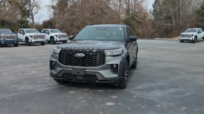 2025 Ford Explorer ST-Line