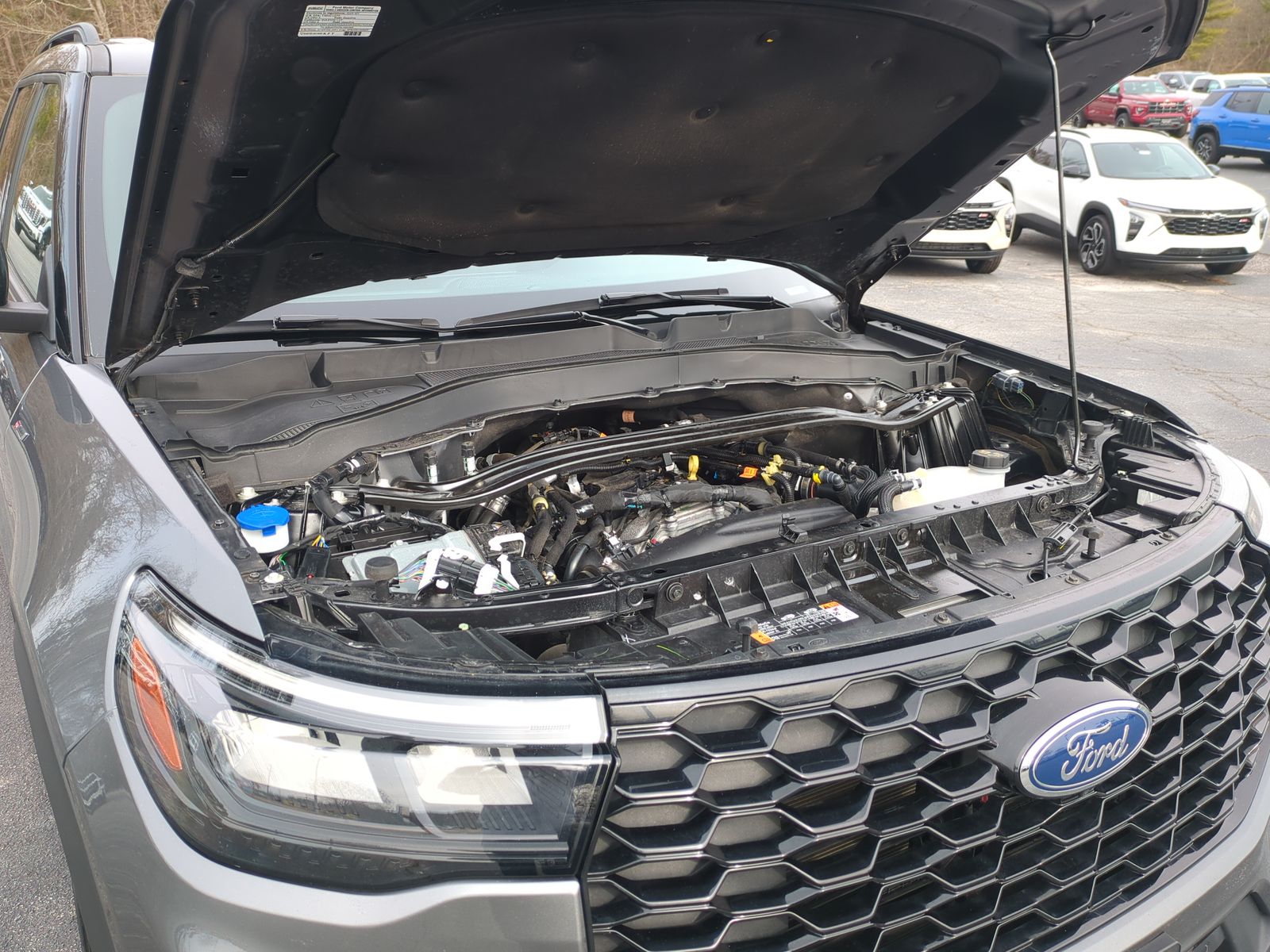 2025 Ford Explorer ST-Line