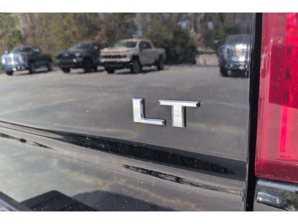 2025 Chevrolet Silverado 1500 LT