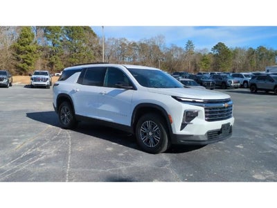 2025 Chevrolet Traverse LT
