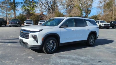 2025 Chevrolet Traverse LT