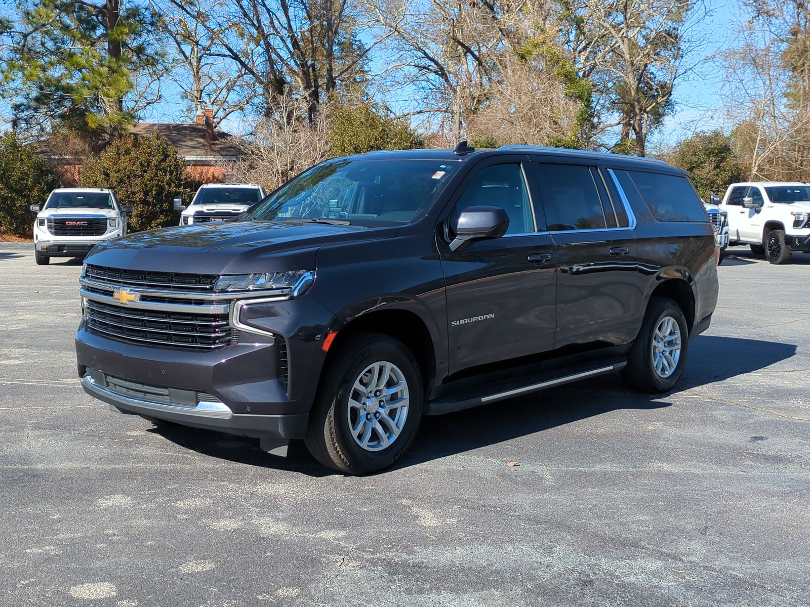 2024 Chevrolet Suburban LT