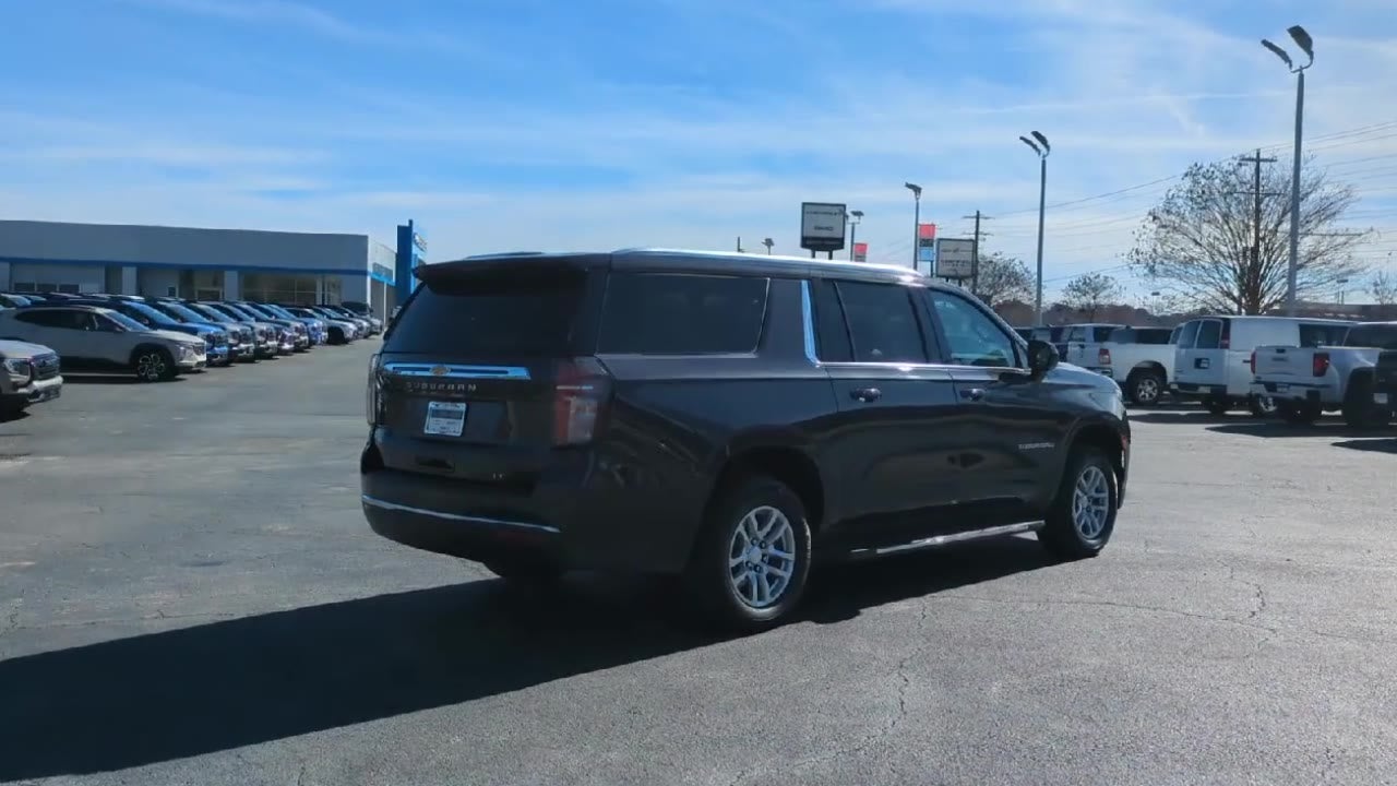 2024 Chevrolet Suburban LT