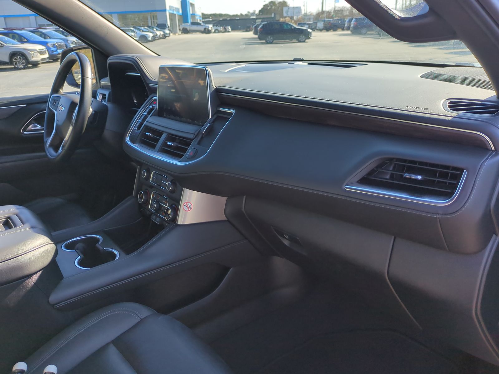 2024 Chevrolet Suburban LT