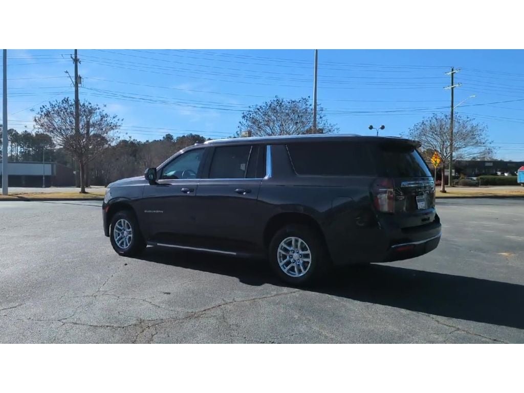 2024 Chevrolet Suburban LT