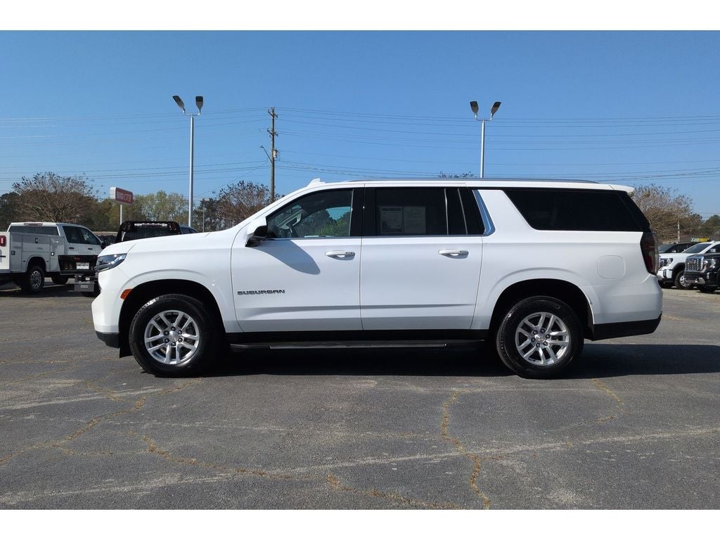 2024 Chevrolet Suburban LT