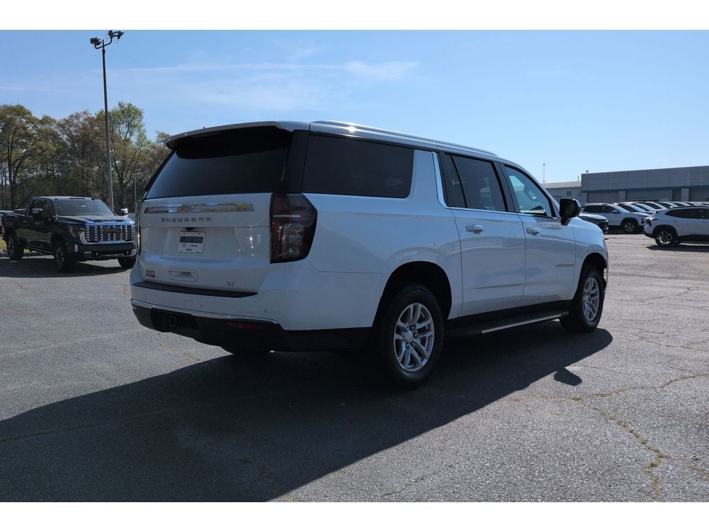 2024 Chevrolet Suburban LT