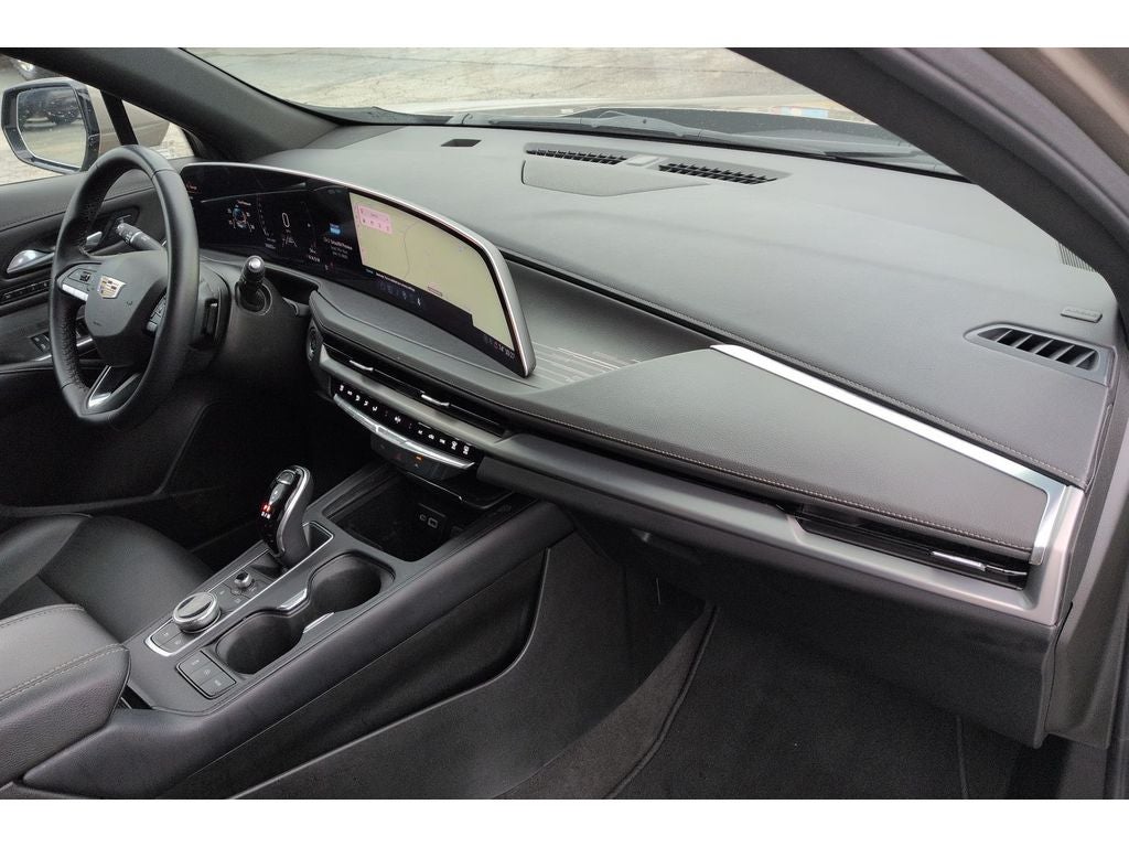 2025 Cadillac XT4 Premium Luxury