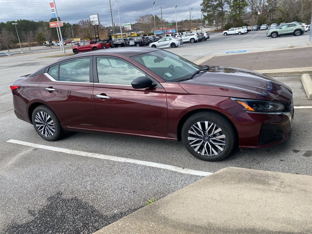 2025 Nissan Altima SV