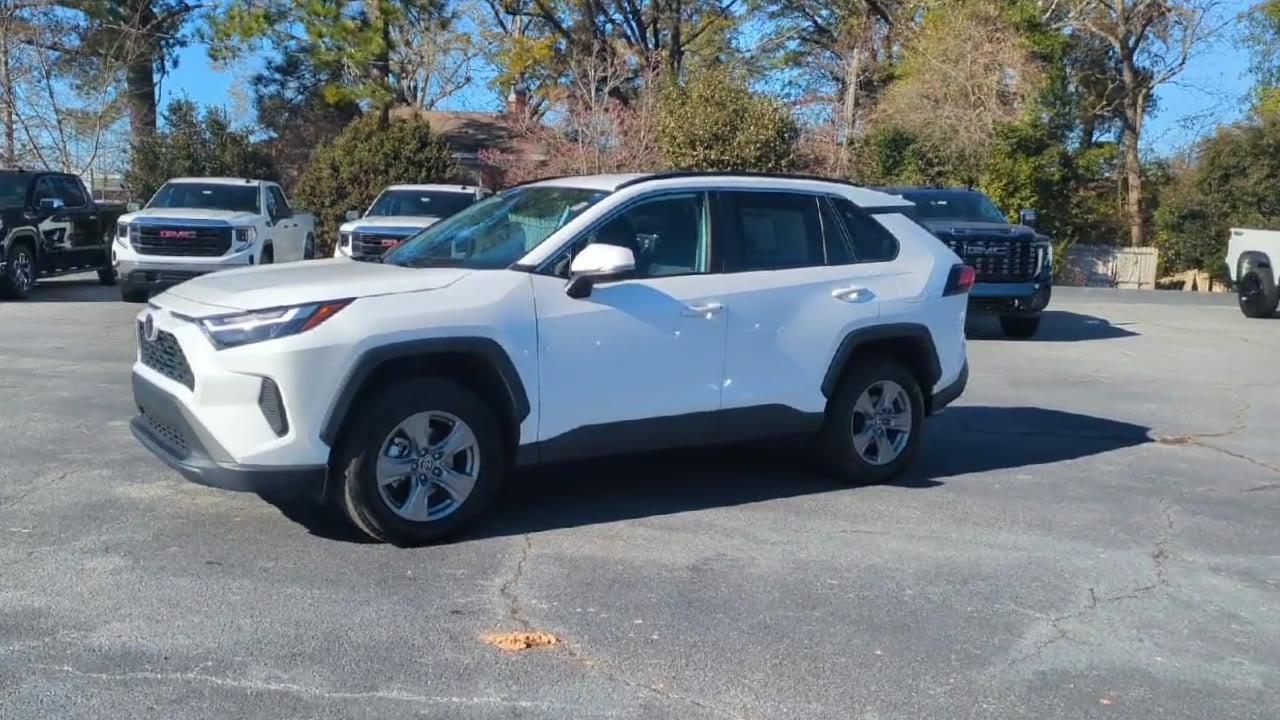 2024 Toyota RAV4 XLE