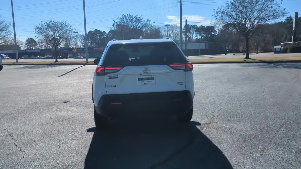 2024 Toyota RAV4 XLE