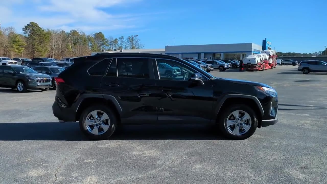 2024 Toyota RAV4 XLE