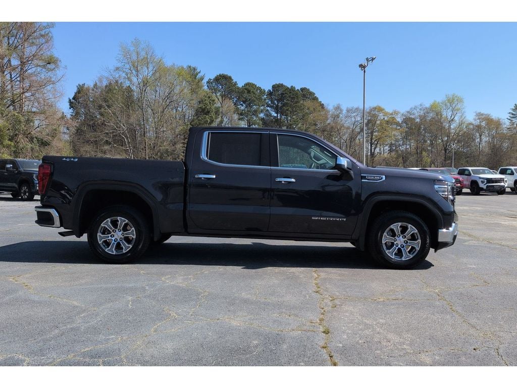 2025 GMC Sierra 1500 SLT