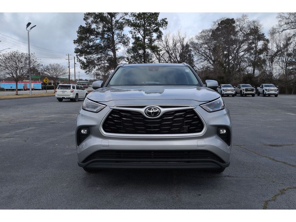 2024 Toyota Highlander LE