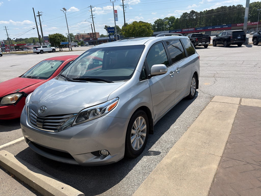 2015 Toyota Sienna XLE