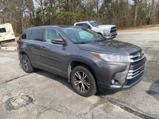 2017 Toyota Highlander LE