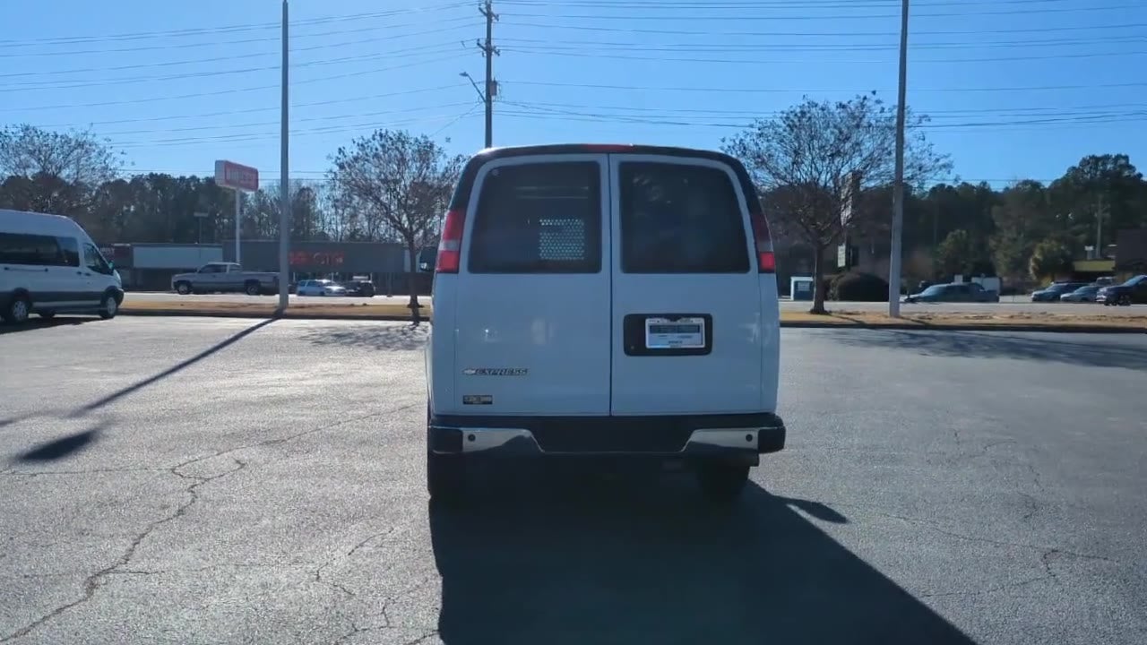 2023 Chevrolet Express Cargo 2500 WT