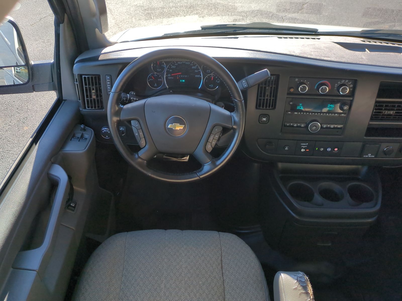 2023 Chevrolet Express Cargo 2500 WT