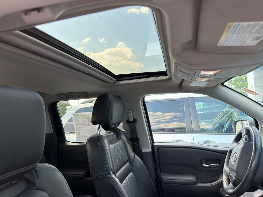 2023 Nissan Frontier SV